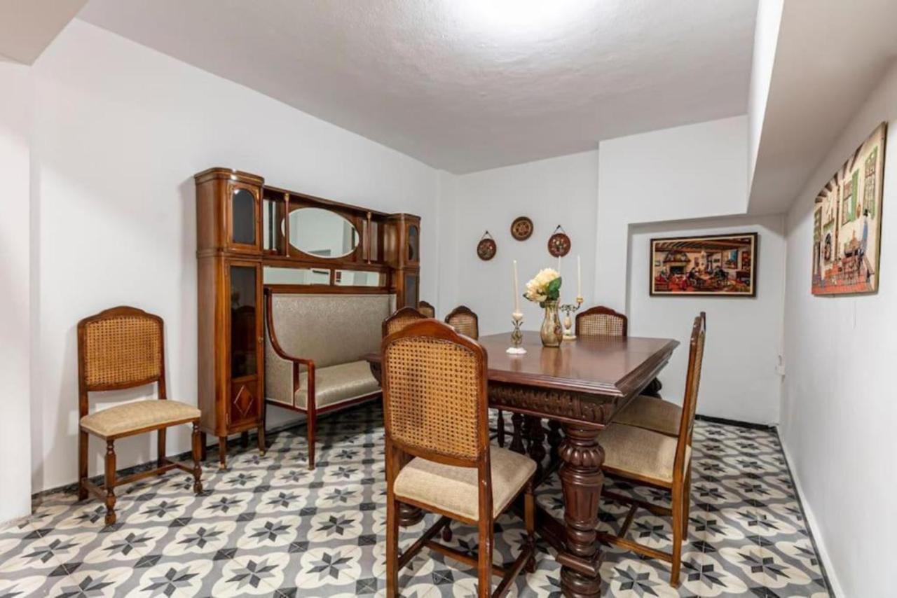 Historical 4-Br Home Steps From Besiktas Stadium & Bosphorus Views - Prime Nisantasi Location! イスタンブール エクステリア 写真