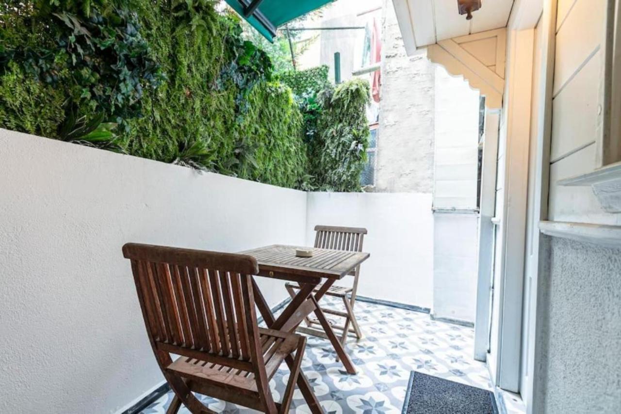 Historical 4-Br Home Steps From Besiktas Stadium & Bosphorus Views - Prime Nisantasi Location! イスタンブール エクステリア 写真